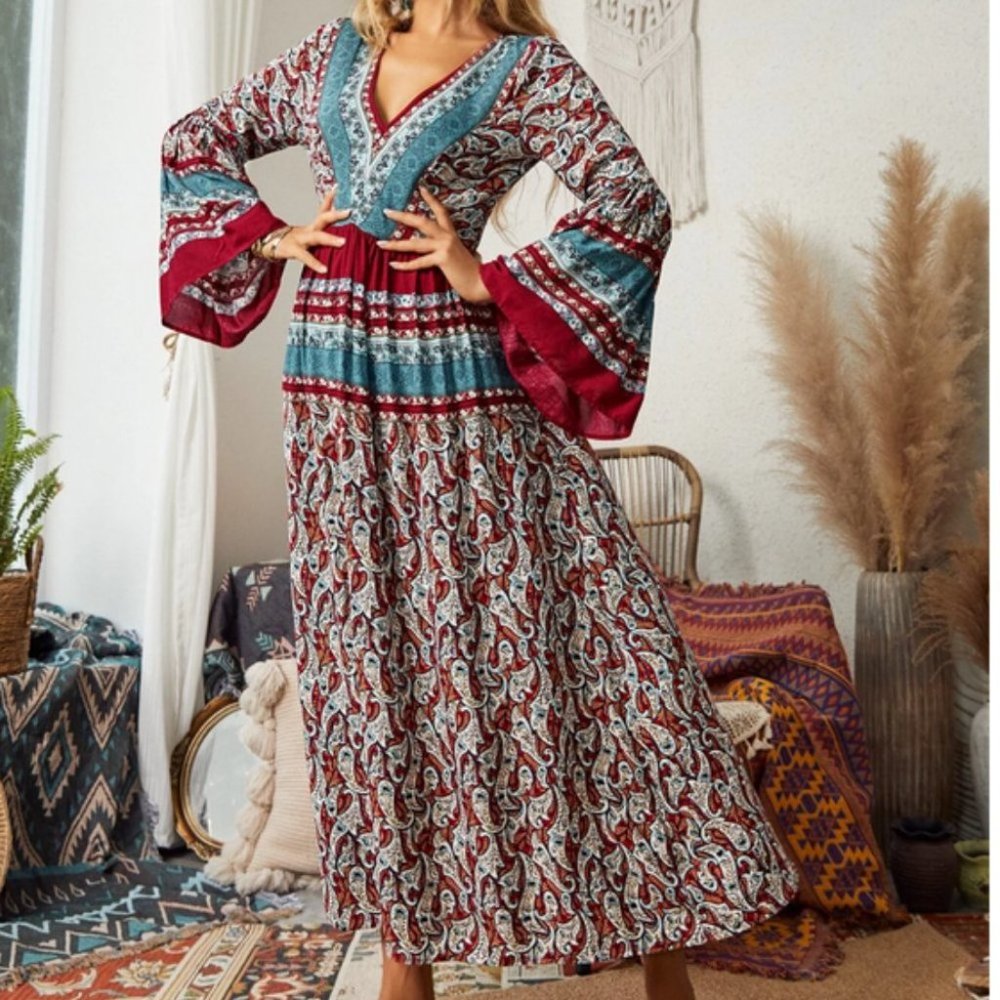 Western Boho Paisley Flounce Sleeve Backless Maxi Dress - Picture 2 of 8
